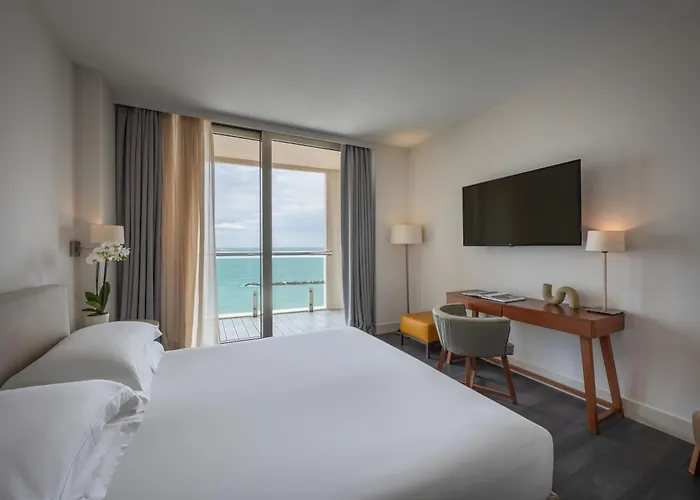Excelsior Hotel, Spa & Lido - Preferred Hotels & Resorts
