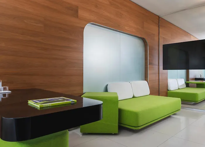 I-Suite Hotel