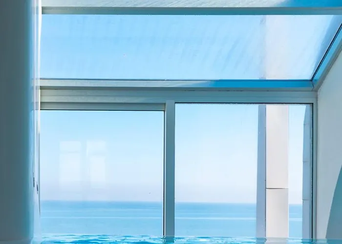 I-Suite Hotel